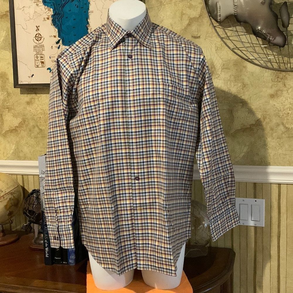 Robert Talbots classic button down. - Picture 3 of 13
